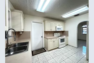 2835 SW 108th Pl, Miami, FL 33165 - Photo 11