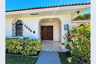 2835 SW 108th Pl, Miami, FL 33165 - Photo 3