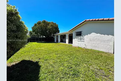 2835 SW 108th Pl, Miami, FL 33165 - Photo 29