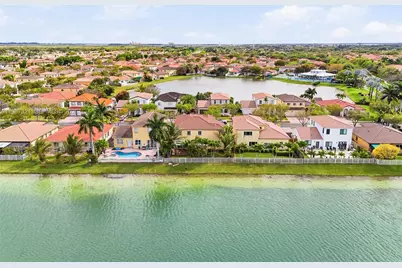 3955 NE 15th St, Homestead, FL 33033 - Photo 7