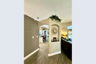 2319 NW 193rd Ave, Pembroke Pines, FL 33029 - Photo 7