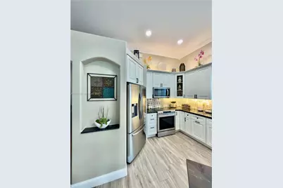 2319 NW 193rd Ave, Pembroke Pines, FL 33029 - Photo 11