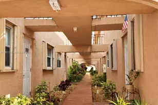 550 SW 2nd Ave, Boca Raton, FL 33432 - Photo 3