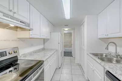 3760 Inverrary Dr #2L, Lauderhill, FL 33319 - Photo 3