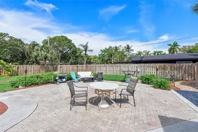 885 Camellia Ct, Plantation, FL 33317 - Photo 39