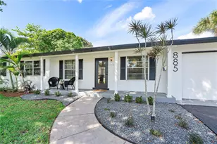 885 Camellia Ct, Plantation, FL 33317 - Photo 1