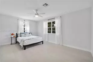 885 Camellia Ct, Plantation, FL 33317 - Photo 7