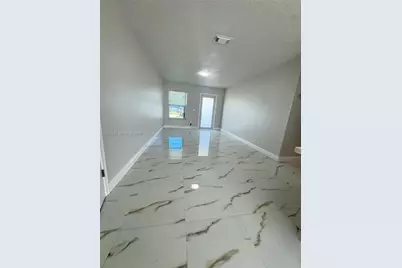 8160 SW 6th St, North Lauderdale, FL 33068 - Photo 5