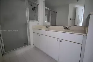 17100 N Bay Rd, Sunny Isles Beach, FL 33160 - Photo 17