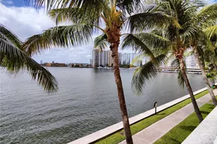 17100 N Bay Rd, Sunny Isles Beach, FL 33160 - Photo 23