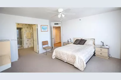 3530 Mystic Pointe Dr #1401, Aventura, FL 33180 - Photo 31