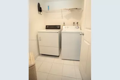 3530 Mystic Pointe Dr #1401, Aventura, FL 33180 - Photo 41