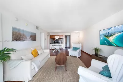 1200 Brickell Bay Dr #2824, Miami, FL 33131 - Photo 15