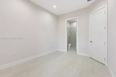 8225 NW 43rd St, Doral, FL 33166 - Photo 21
