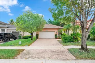 19269 NW 14th St, Pembroke Pines, FL 33029 - Photo 1