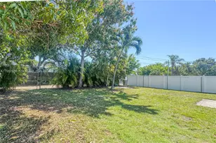 1911 N 44th Ave, Hollywood, FL 33021 - Photo 19