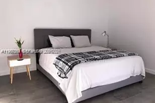 534 NE 195th St, Miami, FL 33179 - Photo 13