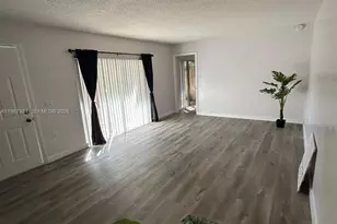 1700 Embassy Dr, West Palm Beach, FL 33401 - Photo 11