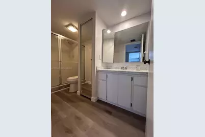 1700 Embassy Dr #204, West Palm Beach, FL 33401 - Photo 19