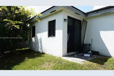 16869 SW 109th Pl, Miami, FL 33157 - Photo 7