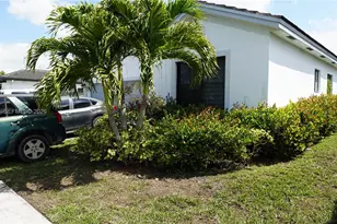 16869 SW 109th Pl, Miami, FL 33157 - Photo 11