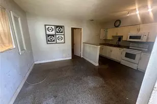 1271 NE 32nd St, Oakland Park, FL 33334 - Photo 1