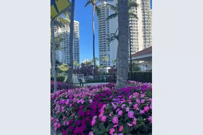 3530 Mystic Pointe Dr #1412, Aventura, FL 33180 - Photo 9
