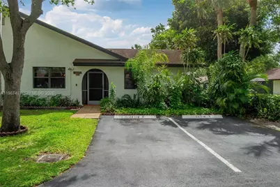 23318 SW 55th Way #B, Boca Raton, FL 33433 - Photo 1