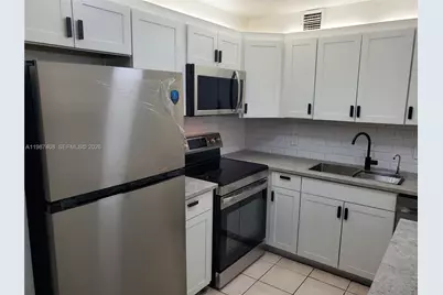 800 SW 131st Ave #113F, Pembroke Pines, FL 33027 - Photo 15