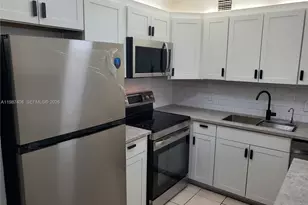 800 SW 131st Ave, Pembroke Pines, FL 33027 - Photo 15