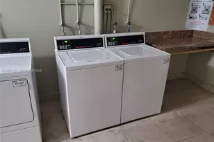 800 SW 131st Ave, Pembroke Pines, FL 33027 - Photo 19