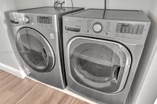 1498 SW 106th Ave, Pembroke Pines, FL 33025 - Photo 33