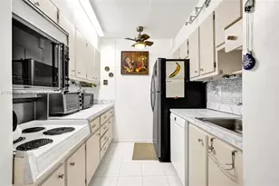 251 174th St, Sunny Isles Beach, FL 33160 - Photo 11