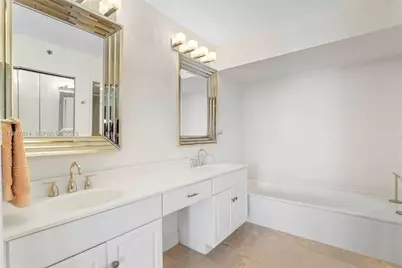 3600 Mystic Pointe Dr #1402, Aventura, FL 33180 - Photo 21