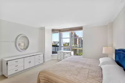 3600 Mystic Pointe Dr #1402, Aventura, FL 33180 - Photo 13