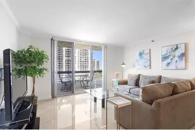 3600 Mystic Pointe Dr #1402, Aventura, FL 33180 - Photo 3
