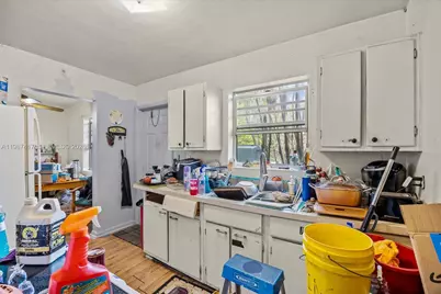 114 SW 21st St SW, Vero Beach, FL 32962 - Photo 13