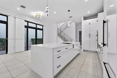 8237 NW 43rd St, Doral, FL 33166 - Photo 21