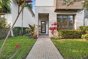 8237 NW 43rd St, Doral, FL 33166 - Photo 7