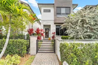 8237 NW 43rd St, Doral, FL 33166 - Photo 1