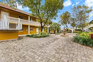 2323 Van Buren St, Hollywood, FL 33020 - Photo 21