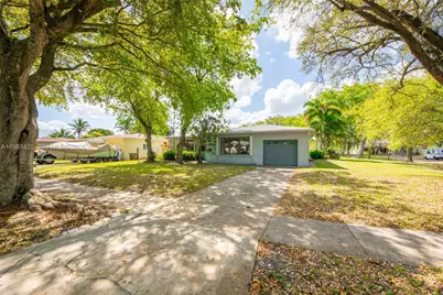 5726 Madison St, Hollywood, FL 33023 - Photo 3