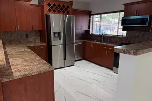 11602 NW 58th Ave, Hialeah, FL 33012 - Photo 7