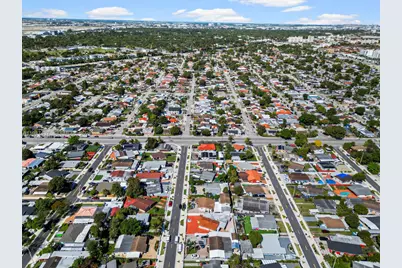 871 SE 5th Pl, Hialeah, FL 33010 - Photo 37