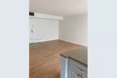 17021 N Bay Rd #624, Sunny Isles Beach, FL 33160 - Photo 5
