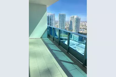 200 Biscayne Boulevard Way #3712, Miami, FL 33131 - Photo 5