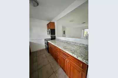 2746 Johnson St #w, Hollywood, FL 33020 - Photo 7