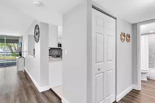 1811 Sabal Palm Dr, Davie, FL 33324 - Photo 29