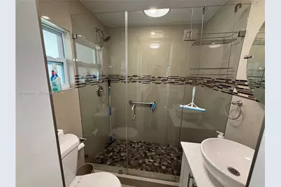 11602 NW 58th Ave #EFF, Hialeah, FL 33012 - Photo 13