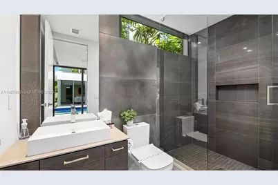 440 Mola Ave, Fort Lauderdale, FL 33301 - Photo 29